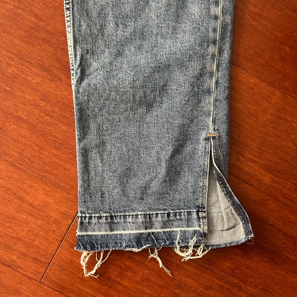 GAP Mid Rise 90’s Loose Mid Rise Jeans - Picture 6 of 10